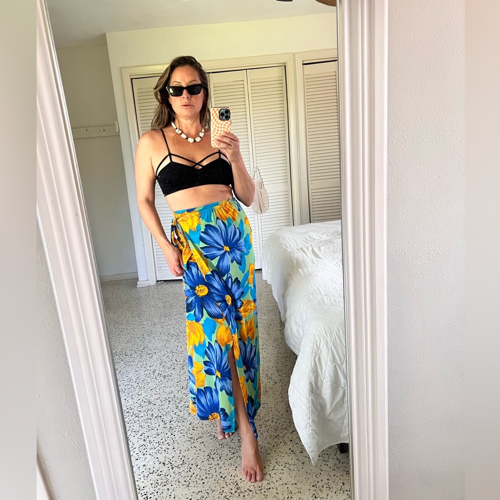 VTG Floral 1970's Maxi beach Skirt, Sarong, Pareo, cover up